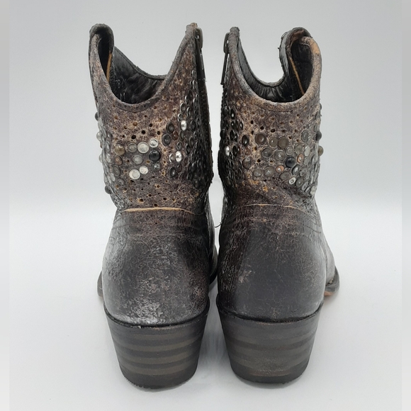 Frye Deborah Studded Metallic Leather Ankle Short Boots. - Picture 7 of 16